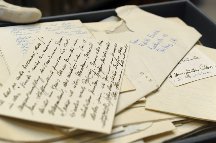 Nachlässe des bedeutenden Ökonomen Walter Eucken und seiner Frau Edith Eucken-Erdsiek von der Thüringer Universitäts- und Landesbibliothek Jena übernommen