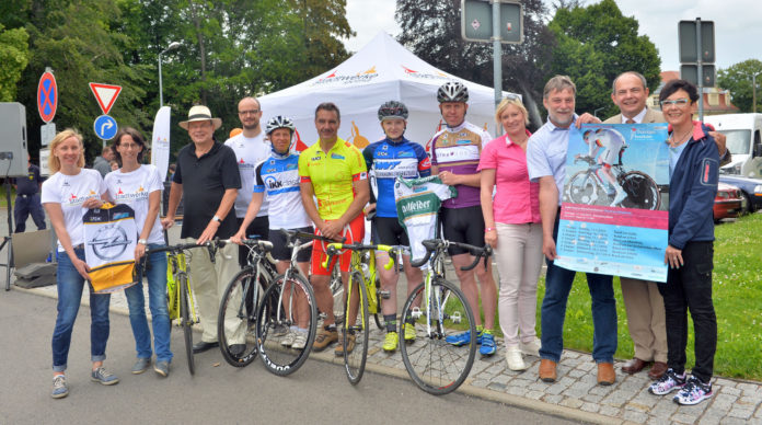 296-2016 Werbetour der Thringen-Rundfahrt der Frauen in Gotha - Foto Lutz Ebhardt