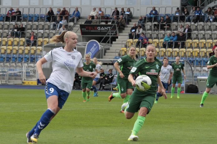 Annalena Rieke (l.) auf dem Weg zum 1:0 (Foto: Weisner)