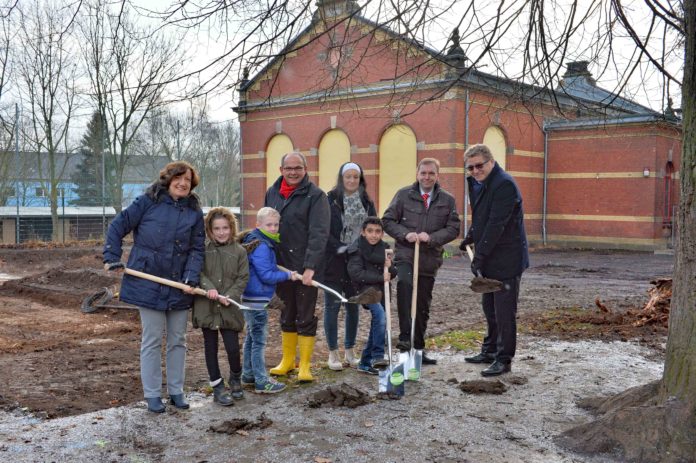 508-2017 Neubau einer Einfeldsporthalle für Andreas Reyher - Schulen mit Spatenstich gestartet- Lutz Ebhardt