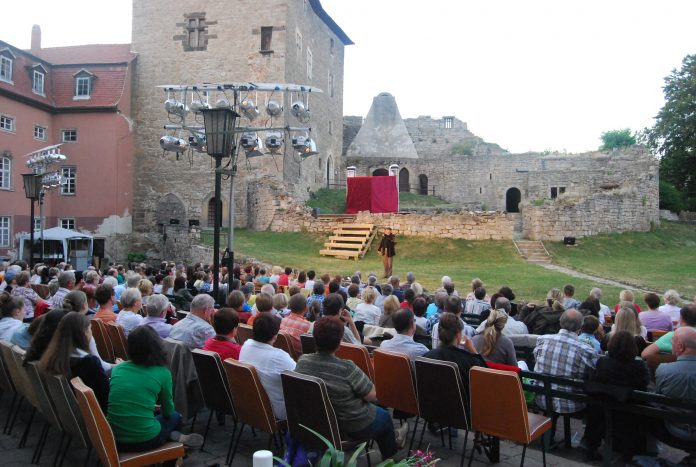 Burghoftheater2_FotoKreidner