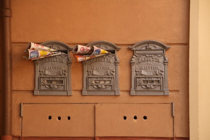 Briefkasten, Werbung