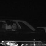unbekannte männliche Person in Fahrzeug