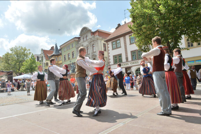 Bildschirmfoto 2023-07-08 um 15.53.33