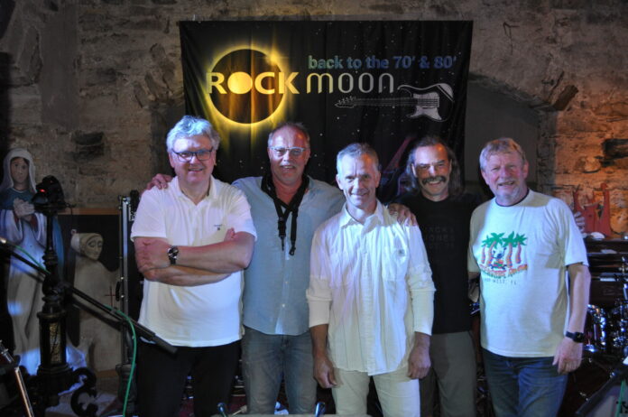 Rockmoon_c_Carmen_Pierags