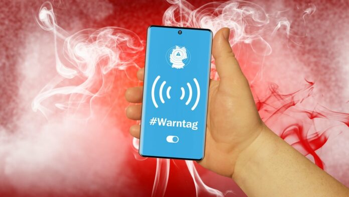 warning-day-5592323_1280-696x392