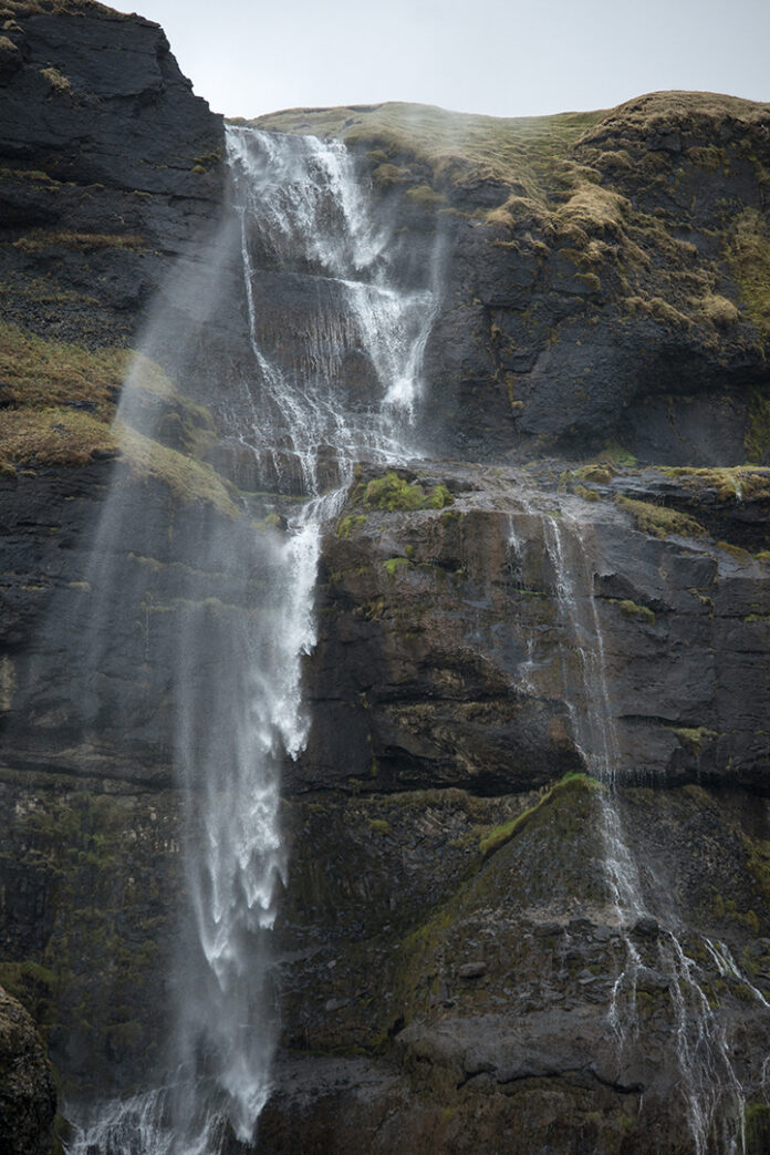 Island, Wasserfall_Hoerenz