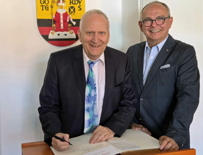 291-2026 Uthmar Scheidig im Goldenen Buch der Stadt Gotha