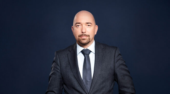 „AI is here to stay”: Interview mit Prof. Dr. Dr. Castulus Kolo