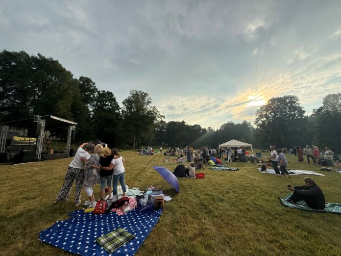 Picknickdeckenkonzert Schlosspark Reinhardsbrunn