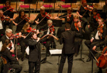 Bar Zemach mit der Thüringen Philharmonie 2025. Foto: Bernd Seydel